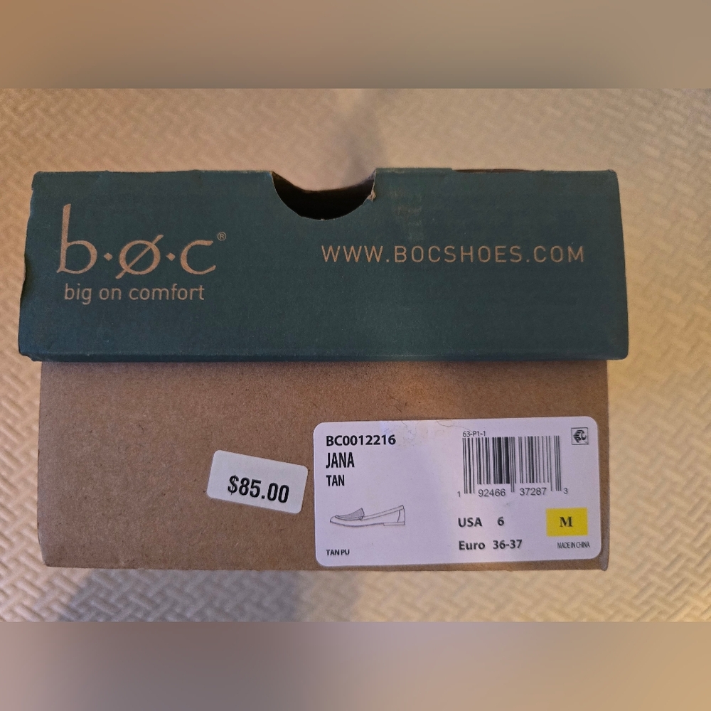 NEW b.o.c. Women's Brown Loafers Size 6 - Picture 2 of 11